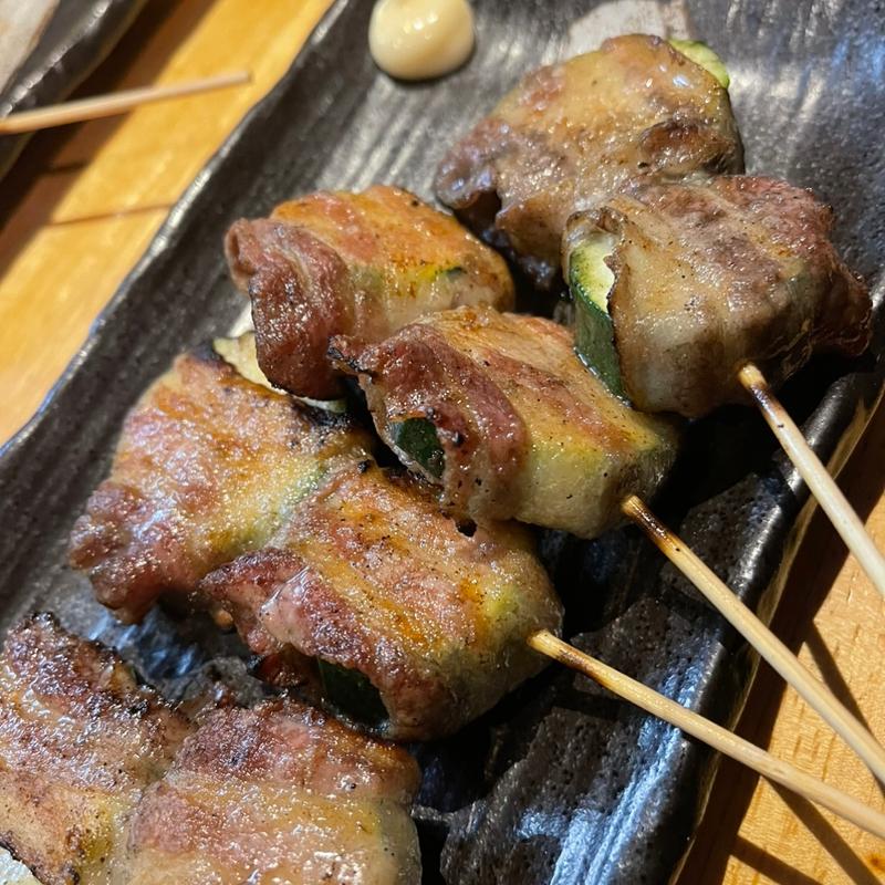 ズッキーニの豚巻き(やきとりやさんあっ鶏)