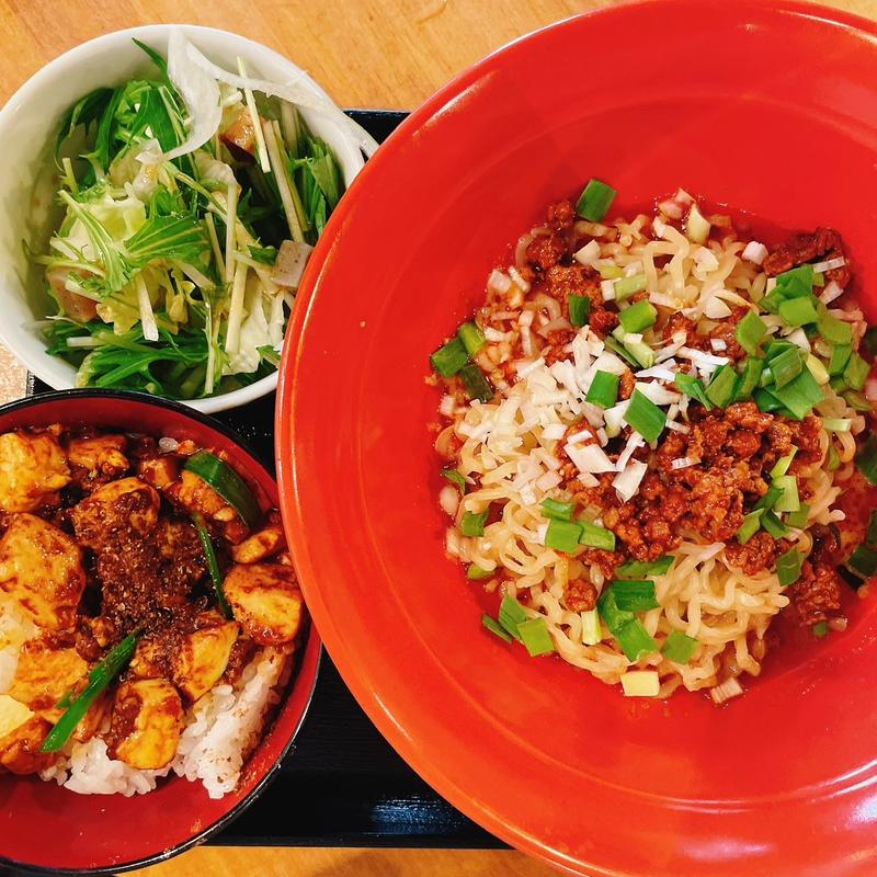 坦々麺（汁なし、麻婆チョイがけ）(四川大衆 ハオワール)