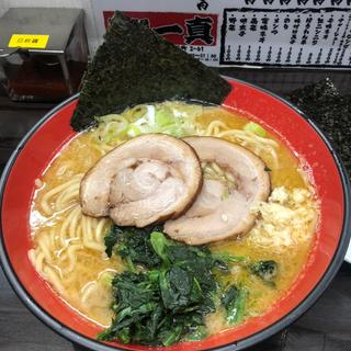(横浜家系ラーメン 一真)