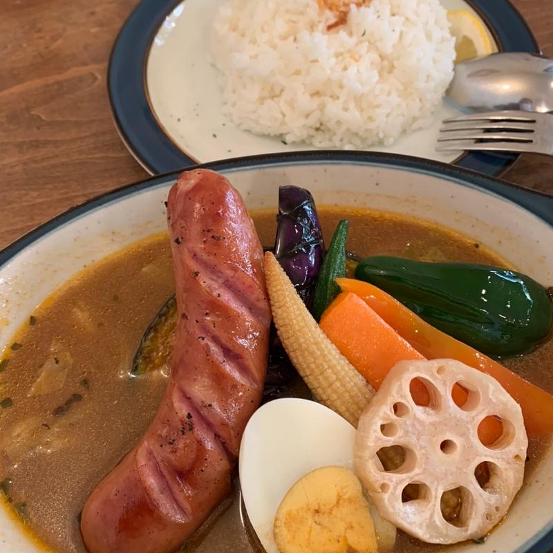 炙りソーセージと野菜カレー(ZORA)