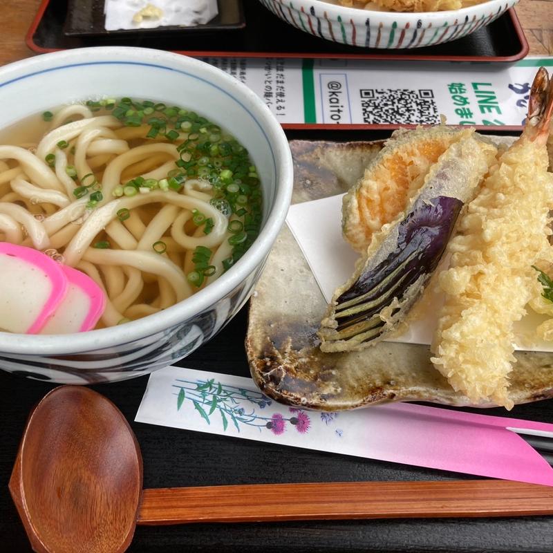 天ぷら盛合わせうどん(讃岐うどん かいと)
