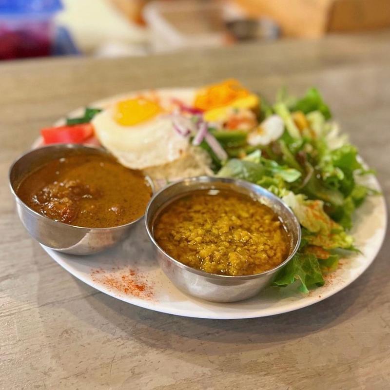 Bランチ（クアクリン、南インド風ペッパーチキンカレー）(TRUNK CAFE （トランク カフェ）)