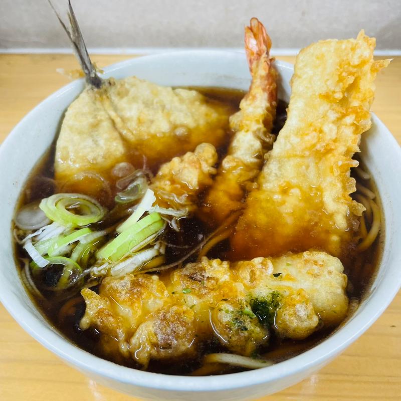 今日の天ぷら三点盛り（海鮮）(鶏だし そば うどん 三丁目 立)