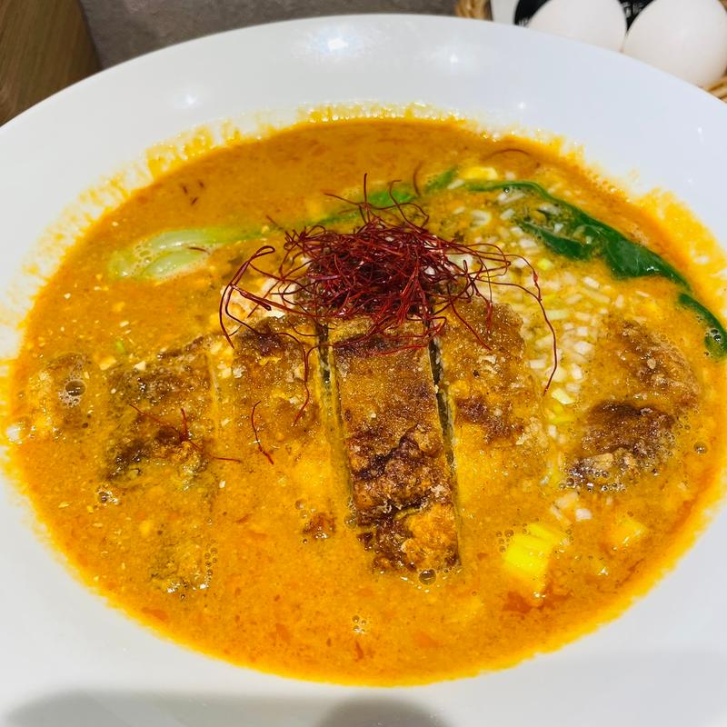 排骨担担麺(元祖担担麺と肉汁餃子専門店 神保町 天秤棒)