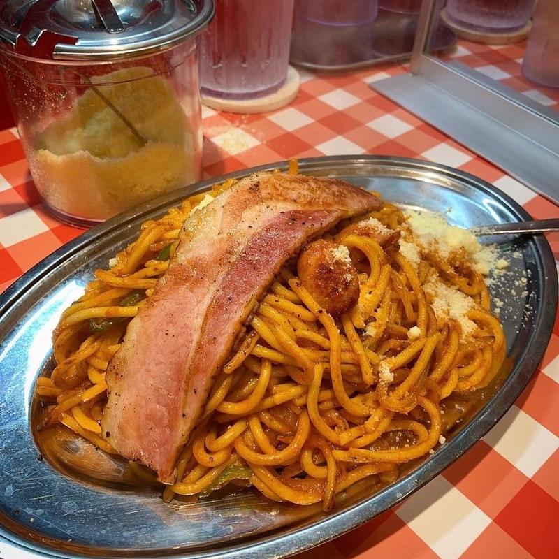 ナポリタン（メガ盛り）(スパゲッティーのパンチョ町田店)