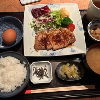 (雅しゅとうとう)