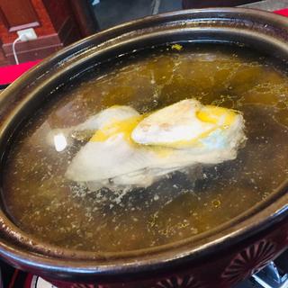 若鶏の中華スープ(ホテル 竜宮)