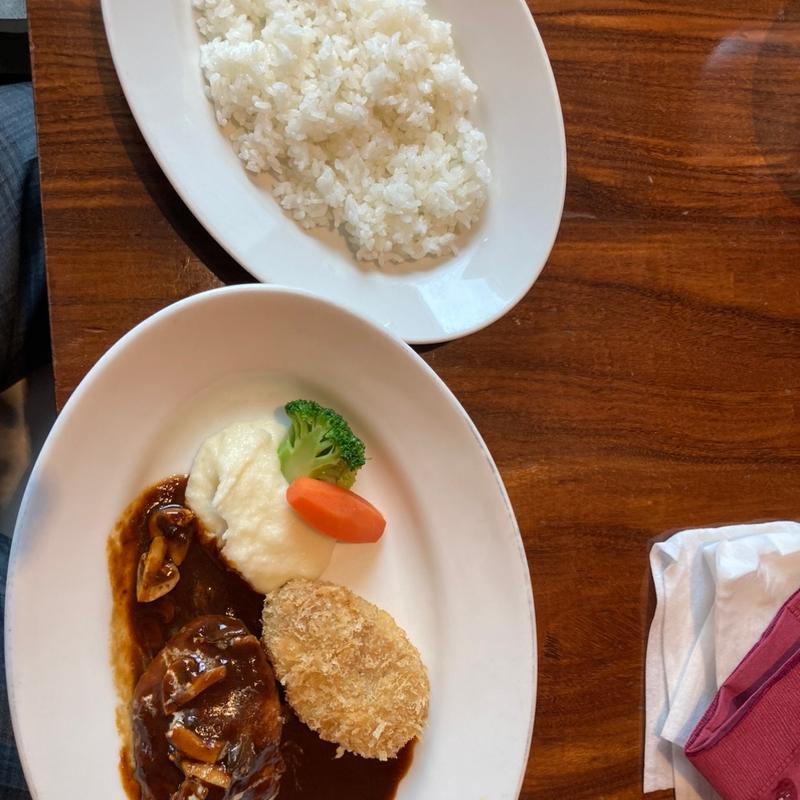 デミグラスハンバーグと小さなメンチカツセット(キッチンさくらい )