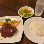 牛すじ入りハンバーグ(グリルダイニング エラバ)