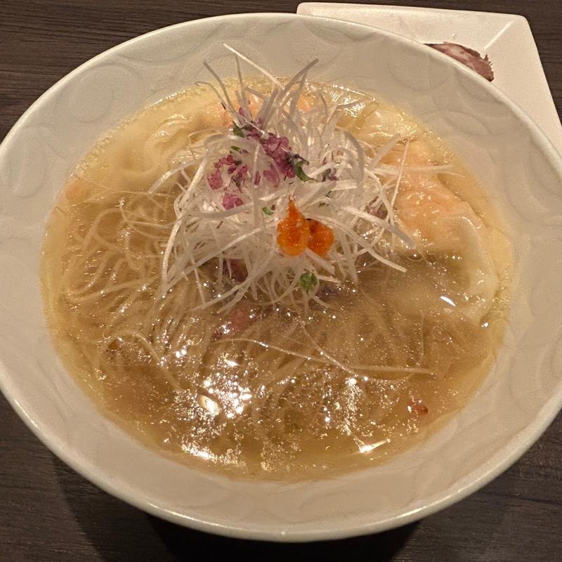 桜海老入り塩ワンタン麺(支那そばや本店 )