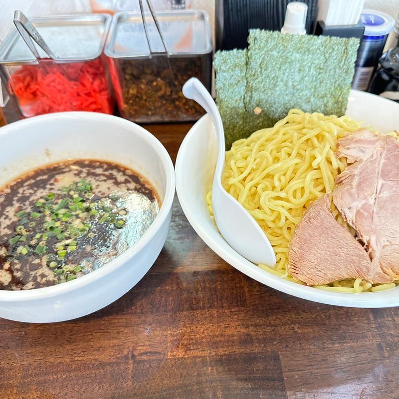 つけ麺黒　大盛り(うまか丸)