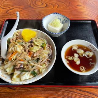 中華丼(たかせ食堂 )
