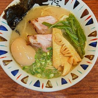 味玉こくまろラーメン(七志 港南台バーズ店)