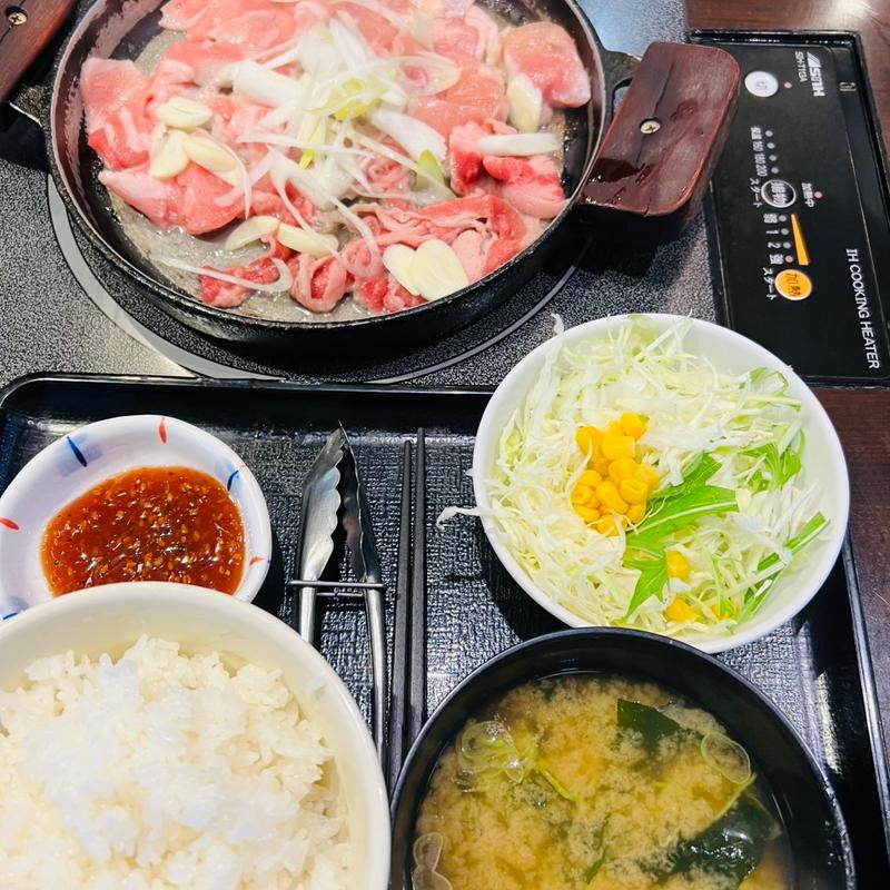 肉三昧(肉屋の正直な食堂 新宿御苑店 )