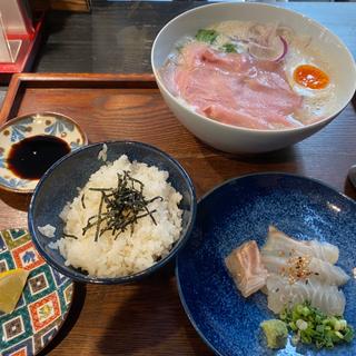 鯛昆布締め出汁茶漬けセット(Hi,KI（ハイキ） 鯛そば/麺と酒)