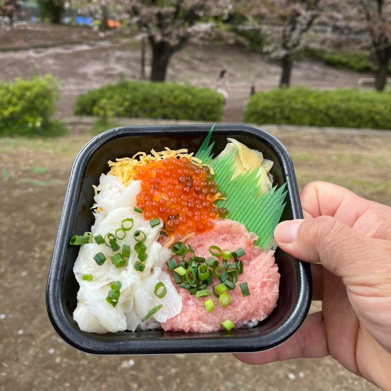 ネギトロ・縁側・イクラ丼(丼丸VAVA たまプラーザ店)