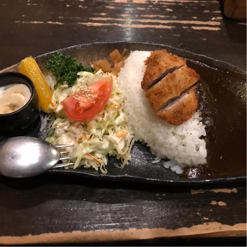 ハーフカツカレープレート(Cafe 婆沙羅かえる堂)