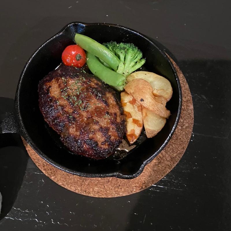 (Dining pocher（ダイニング ポシェ）)