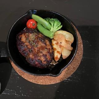 (Dining pocher（ダイニング ポシェ）)