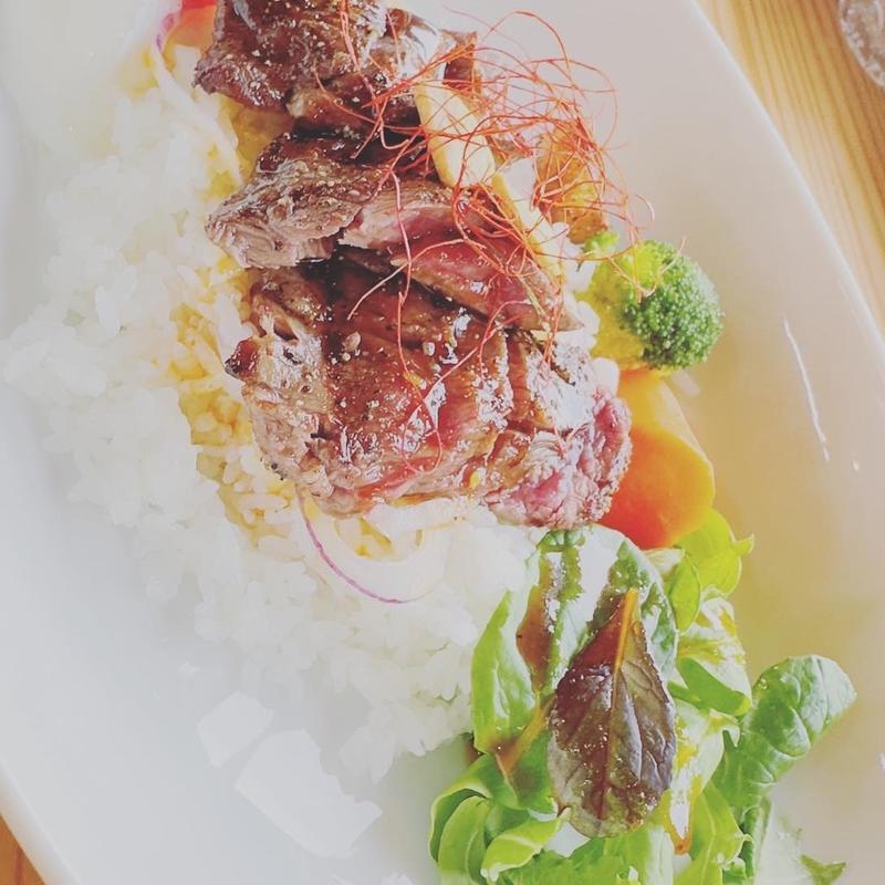 ステーキ丼(Arches kitchen)