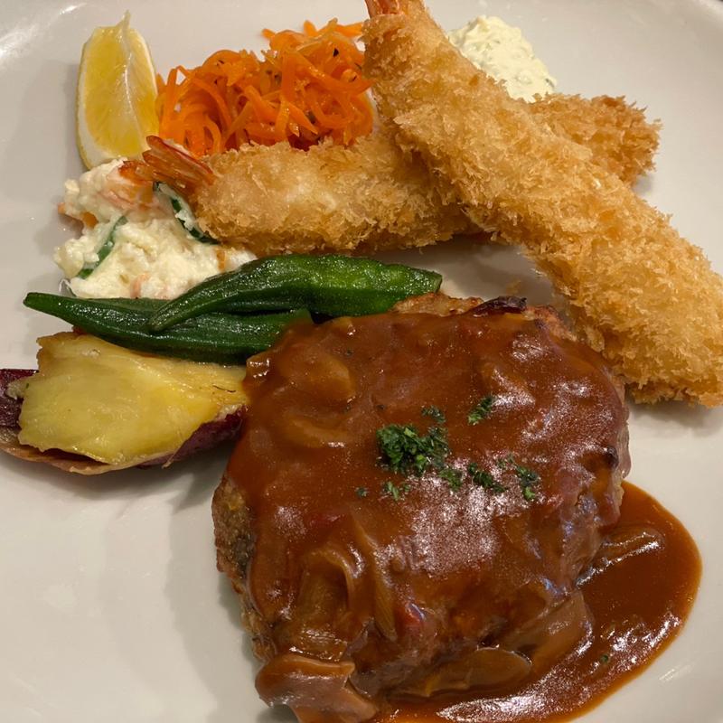 ハンバーグとエビフライ2本デミソースランチ(Le Bar a Vin52 AZABU TOKYO ビナガーデンズ海老名店)