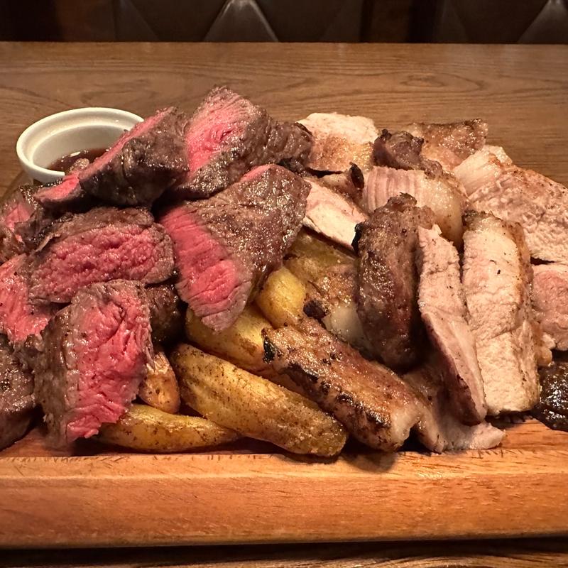 肉盛り合わせ(月島 R Kitchen bistro＆diner)