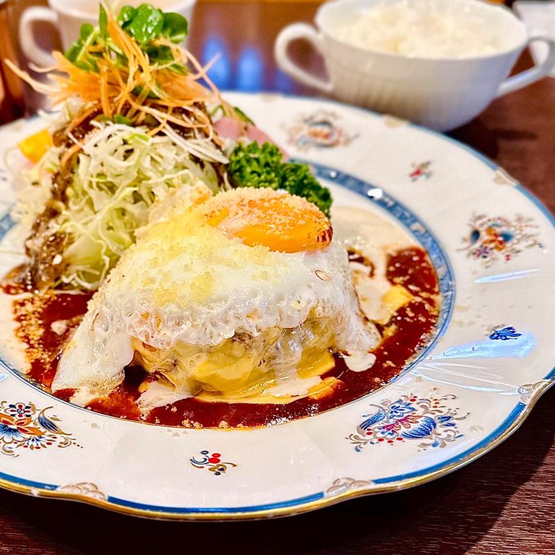 ハンバーグ チーズグリル 目玉焼きのせ セット~デミグラスソース(ぼんじん )