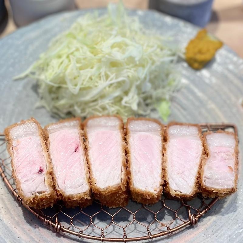 上ロースかつ定食(オリーブ豚)(tonkatsu.jp)