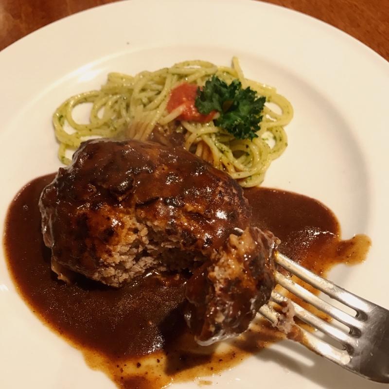 ハンバーグ定食(アルフレード )