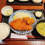 ロースカツと牡蠣フライ定食(とんかつ 田 西葛西店 （でん）)