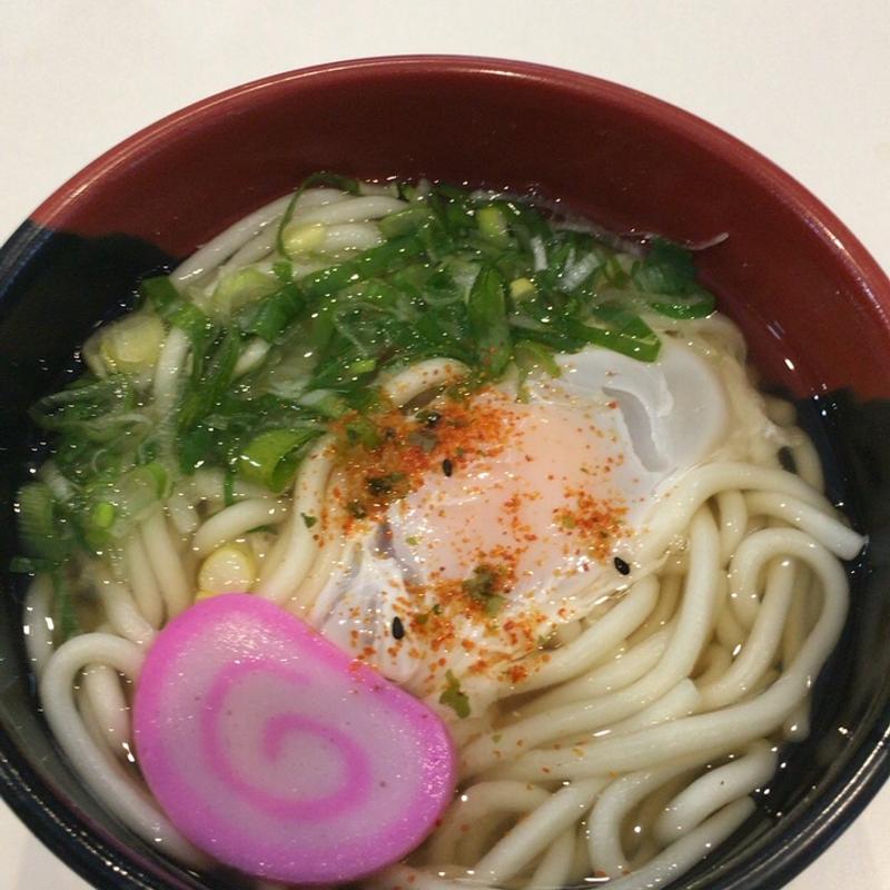 ワカメうどん(角打 鍋島)