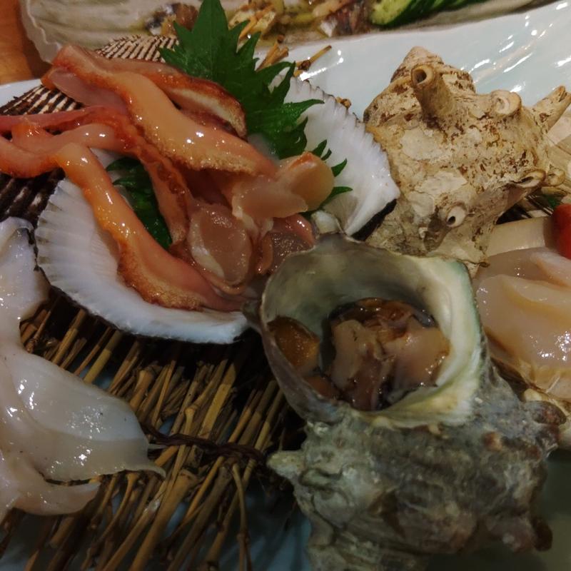 貝盛り合わせ(彩酒亭 洞(サイシュテイ ホラ)居酒屋)