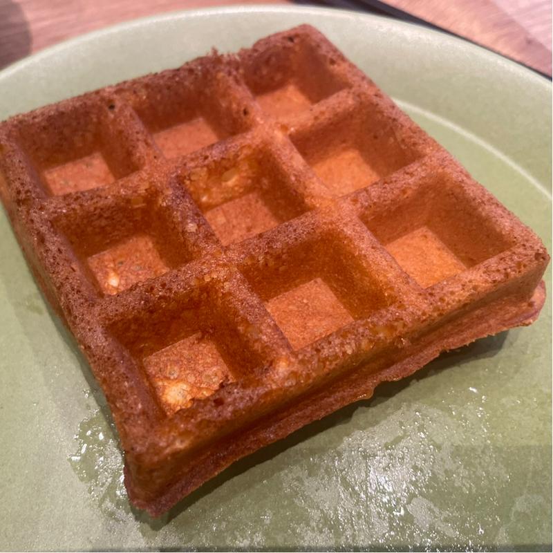 モーニングビュッフェ　サーモンワッフル(omo cafe&bar)