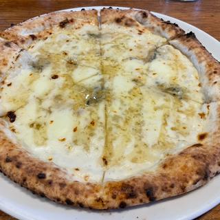 スペシャルランチコース（4種のチーズのピッツァ〜ハチミツ付～）(SALVATORE CUOMO ＆ BAR 覚王山)