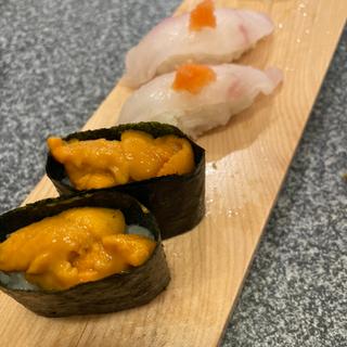 ウニ　クエ(海転からと市場寿司 （かいてんからといちばずし）)