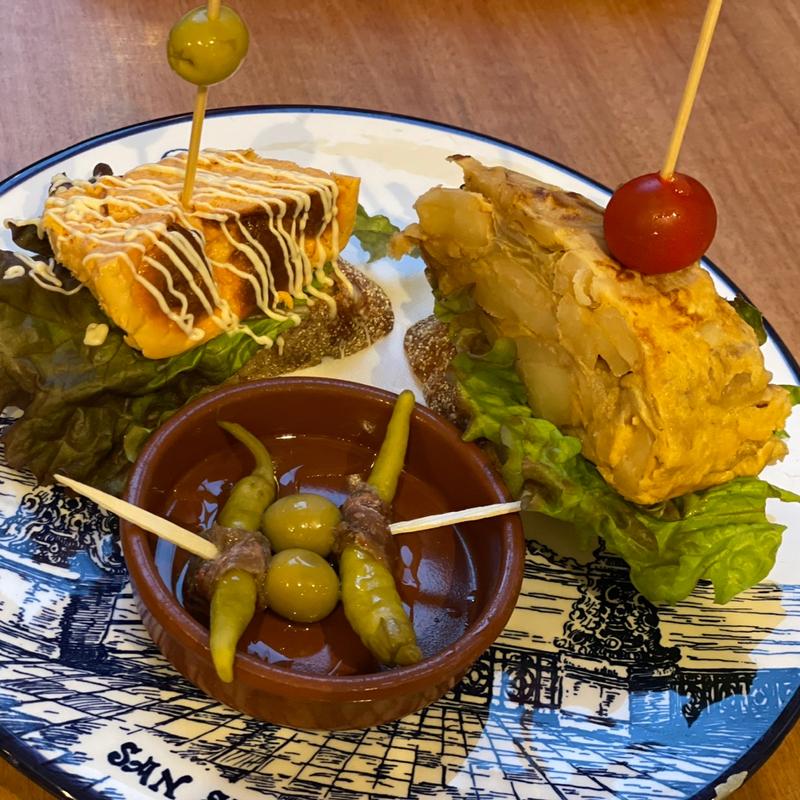 ピンチョス3種の盛り合わせ(エラルテ スペイン料理)