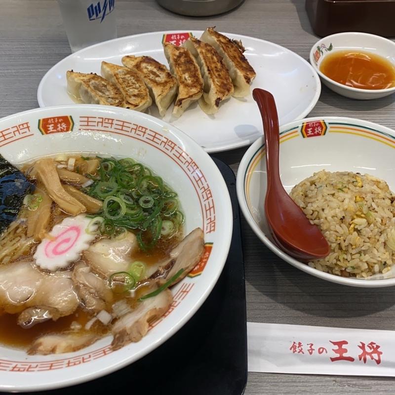 中華そば　炒飯ジャストサイズ　餃子(餃子の王将 大阪駅前第3ビル店)