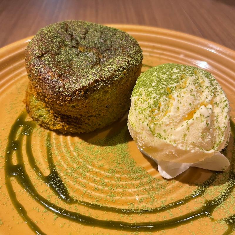 抹茶のフォンダンショコラ〜バニラアイス添え〜(kawara CAFE＆DINING 大宮店)