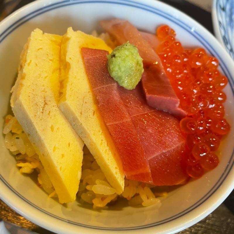 ミニ海鮮丼(エルムガーデン)