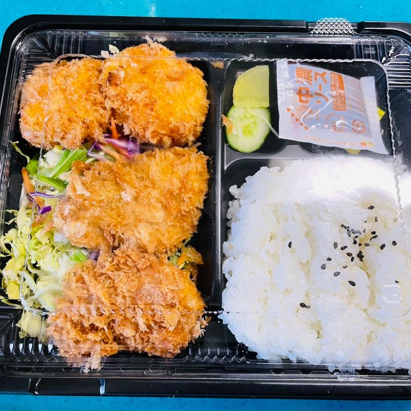 ヒレカツカニクリームコロッケ弁当(キッチンとんとん)