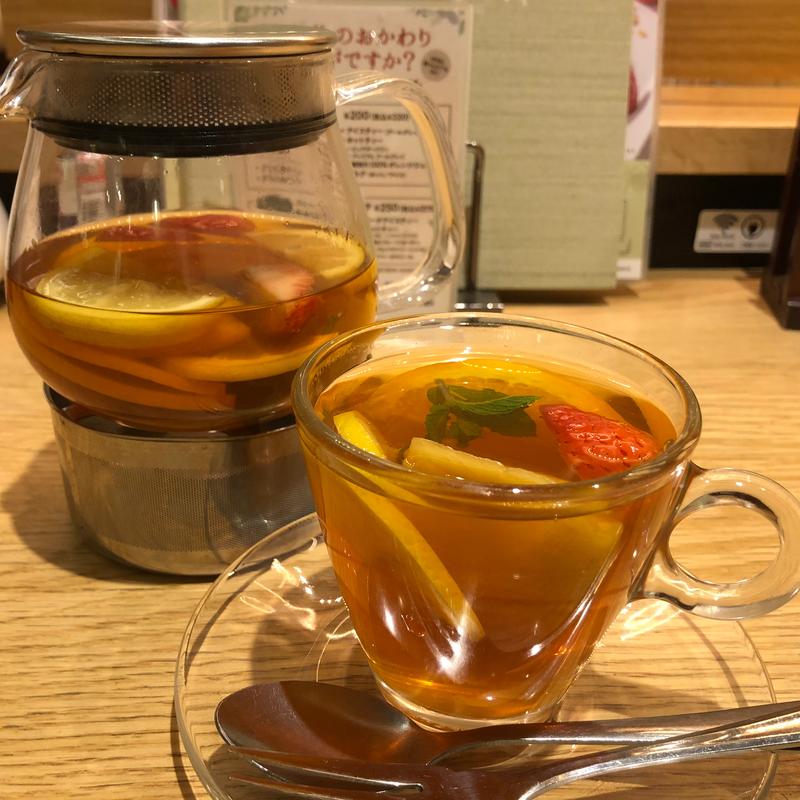 HOT！ フレッシュフルーツティー(むさしの森珈琲 流山おおたかの森店)