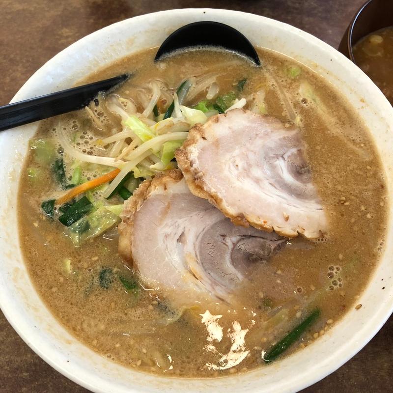 味噌野菜ラーメン【チャーシュートッピング】(くるまやラーメン 足利店)