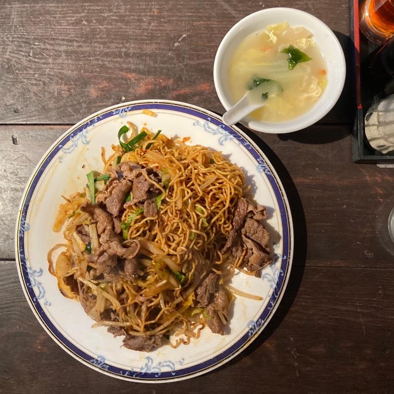 羊肉焼きそば(餃子・王)