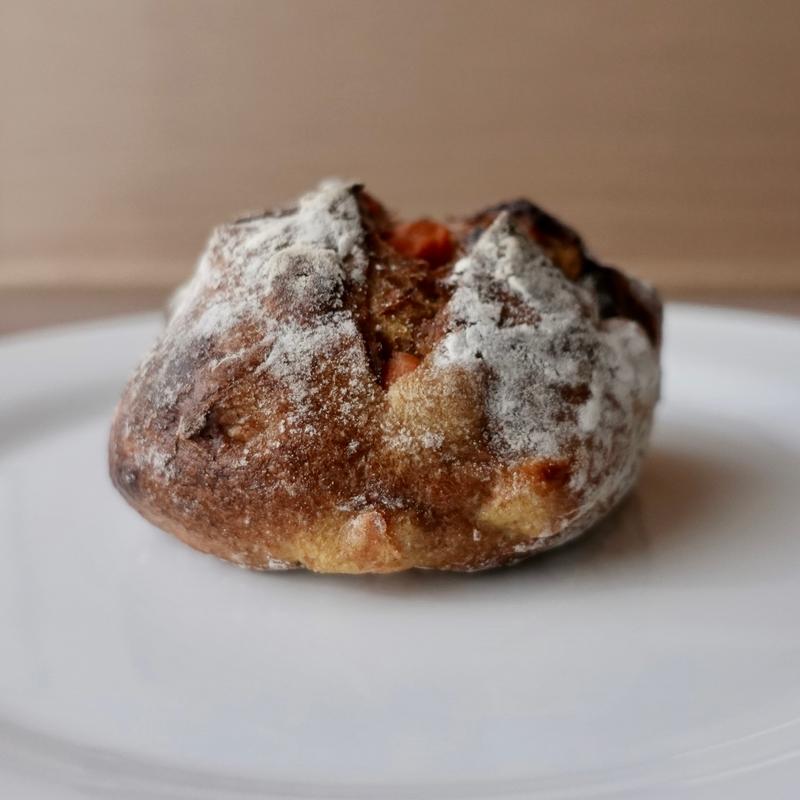 ソーセージハム男のベーコンパン(BREAD IT BE)