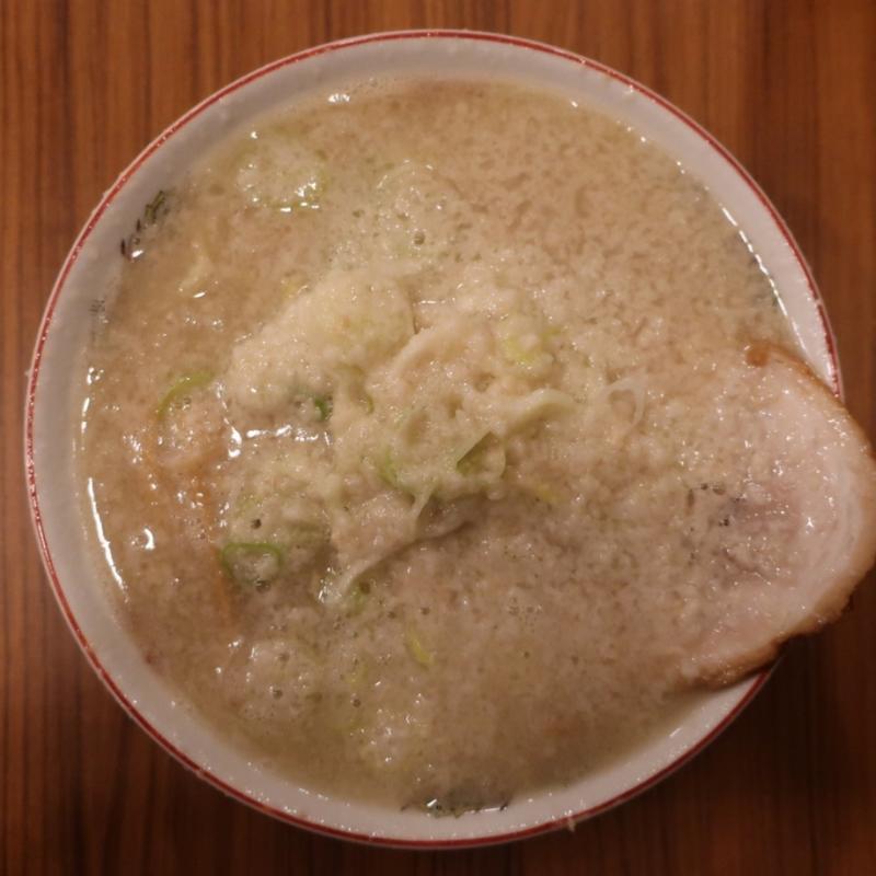 濃厚背脂ラーメン(背脂らーめん 背脂チャチャチャ)