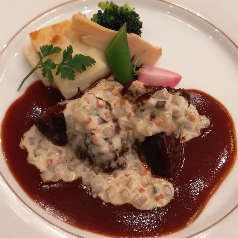 牛頬肉のブレゼ赤ワイン風味(江陽グランドホテル )