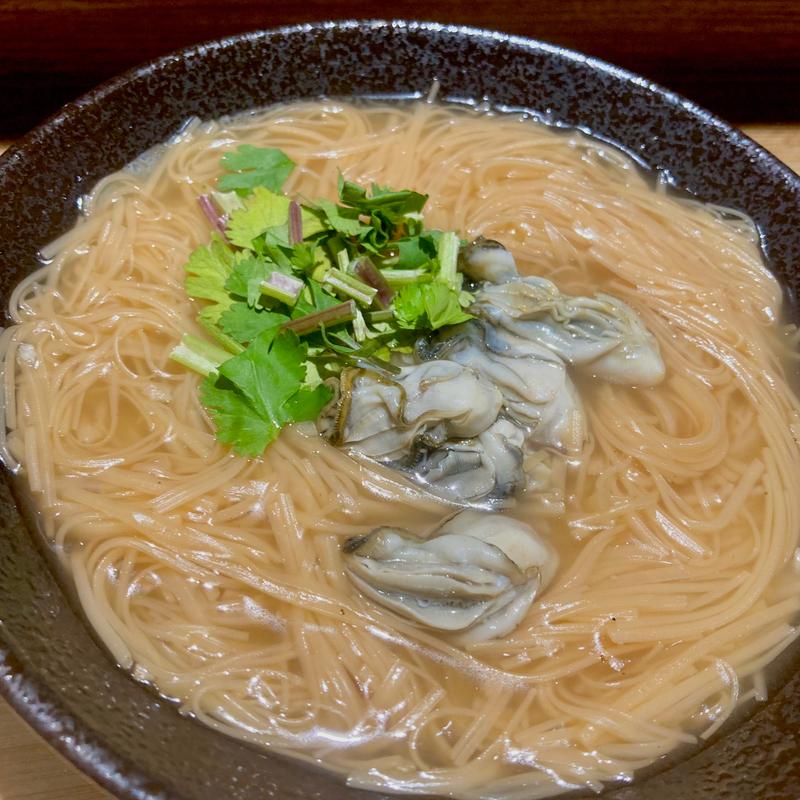 牡蠣メンセン小(「メンセン町」台湾赤そうめん専門店)