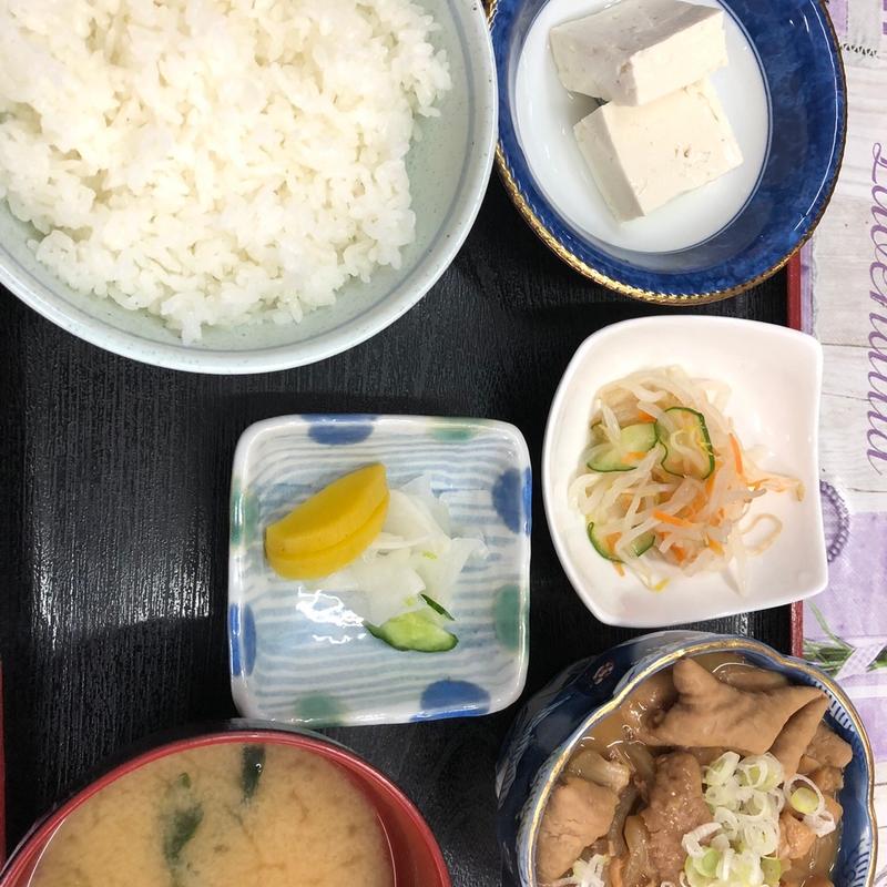もつ煮定食(浅野食堂)