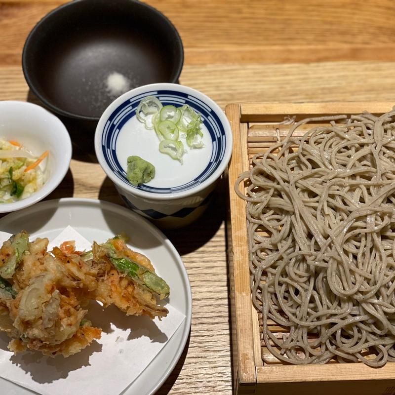桜海老とアスパラのかき揚げ蕎麦(じねんじょ庵 青葉台本店)