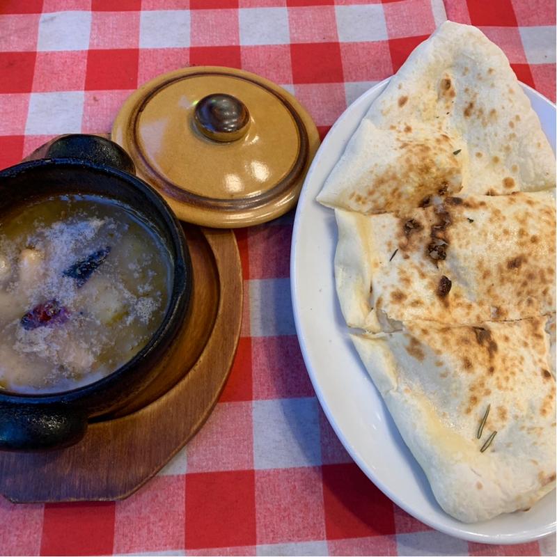 えびのアヒージョ(赤バル RETZE 赤羽店)